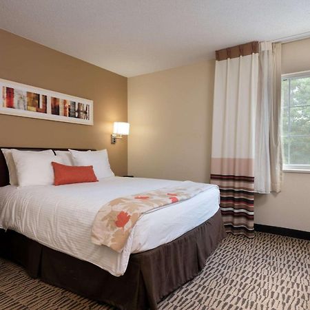 Mainstay Suites Detroit Farmington Hills Eksteriør billede