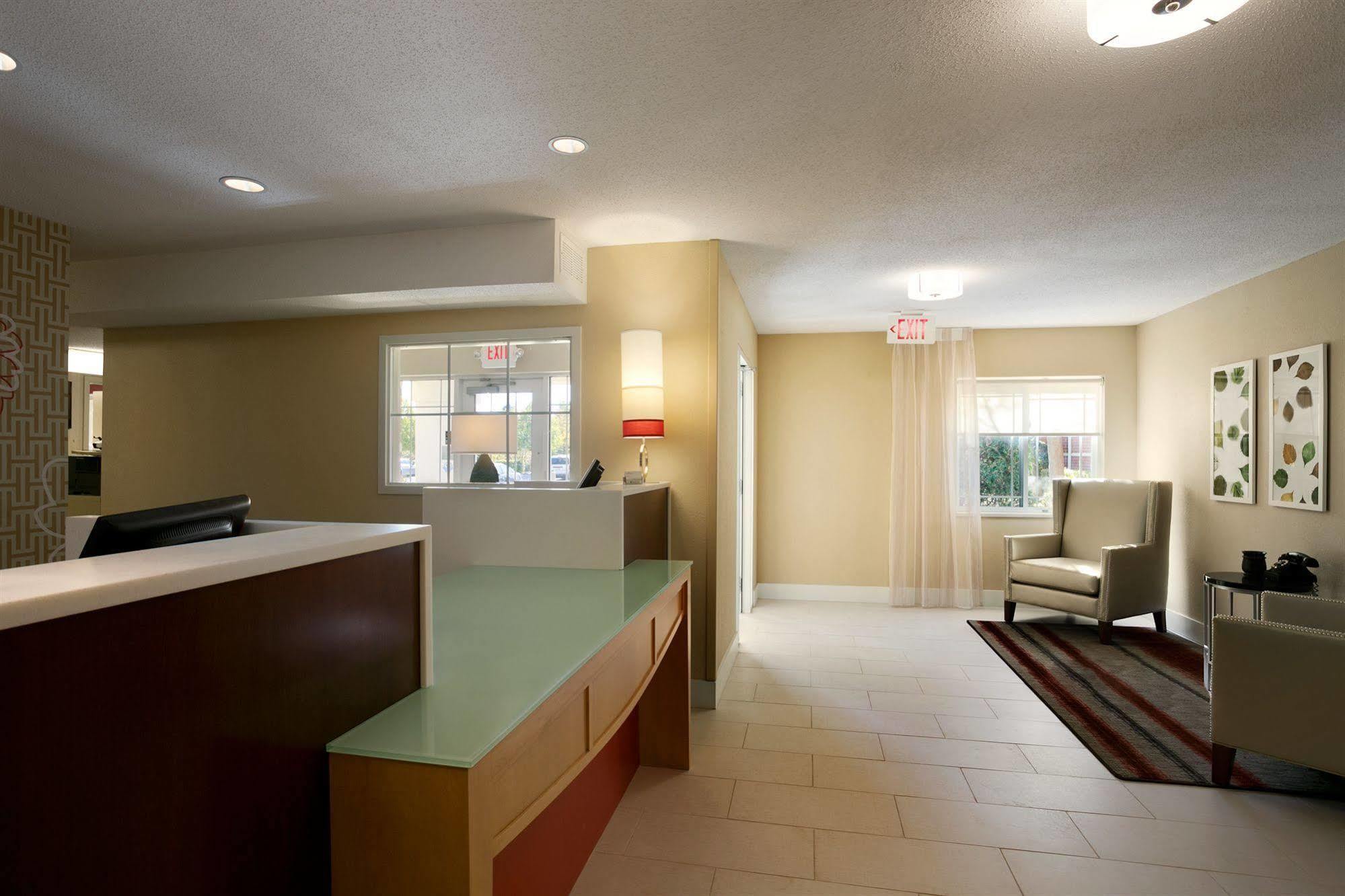 Mainstay Suites Detroit Farmington Hills Eksteriør billede