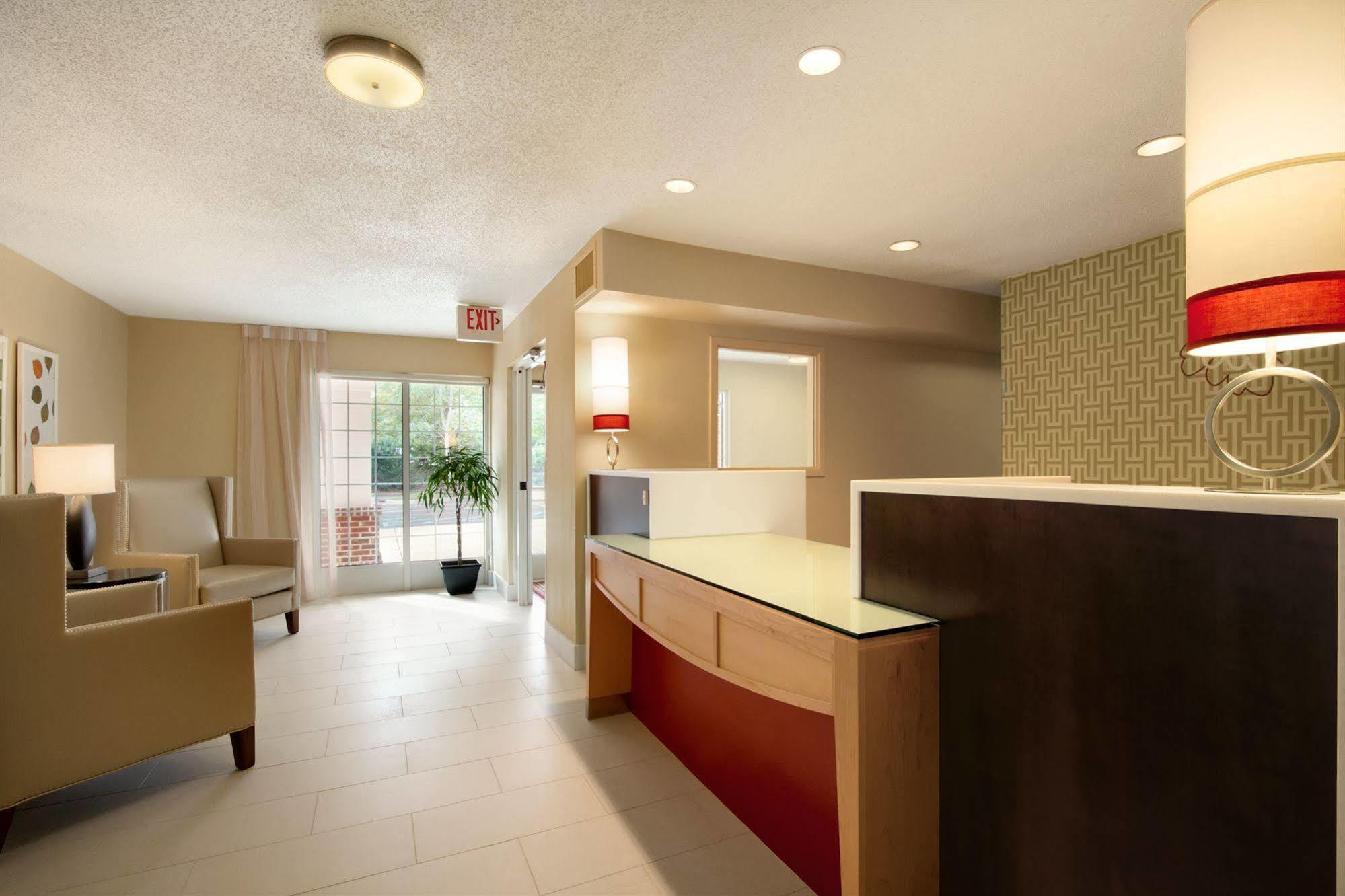 Mainstay Suites Detroit Farmington Hills Eksteriør billede