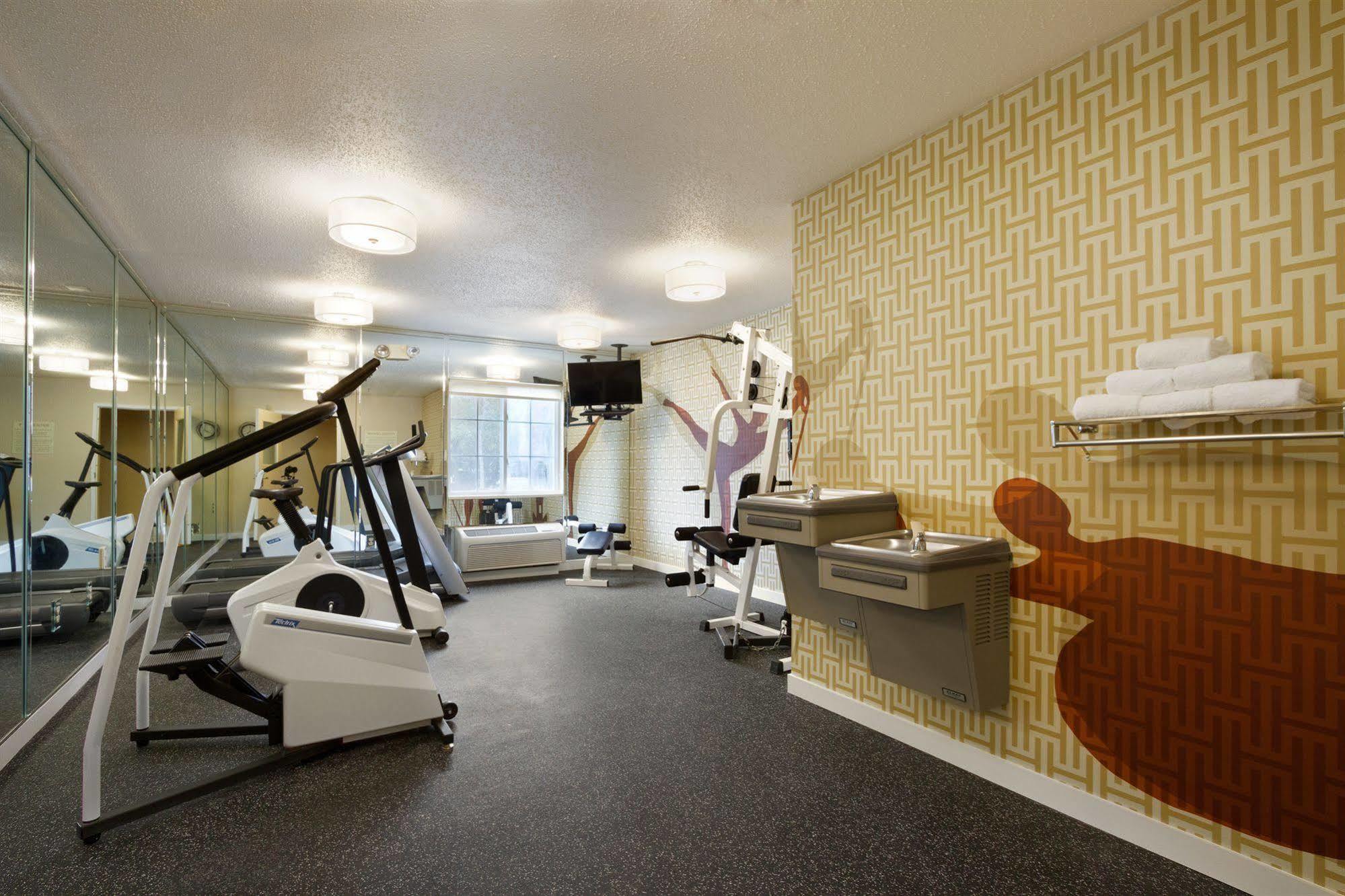 Mainstay Suites Detroit Farmington Hills Eksteriør billede